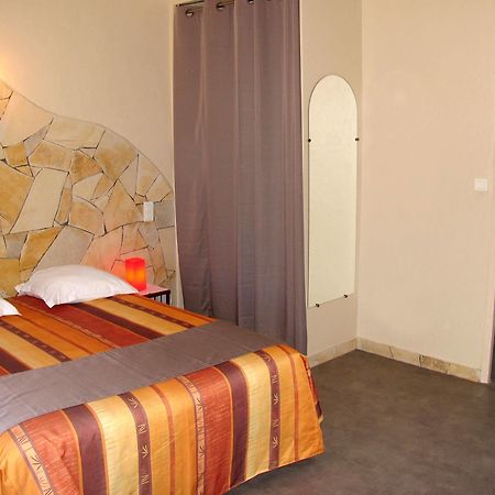 Hotel Et Studios Les Amandiers Saint-Raphaël 外观 照片