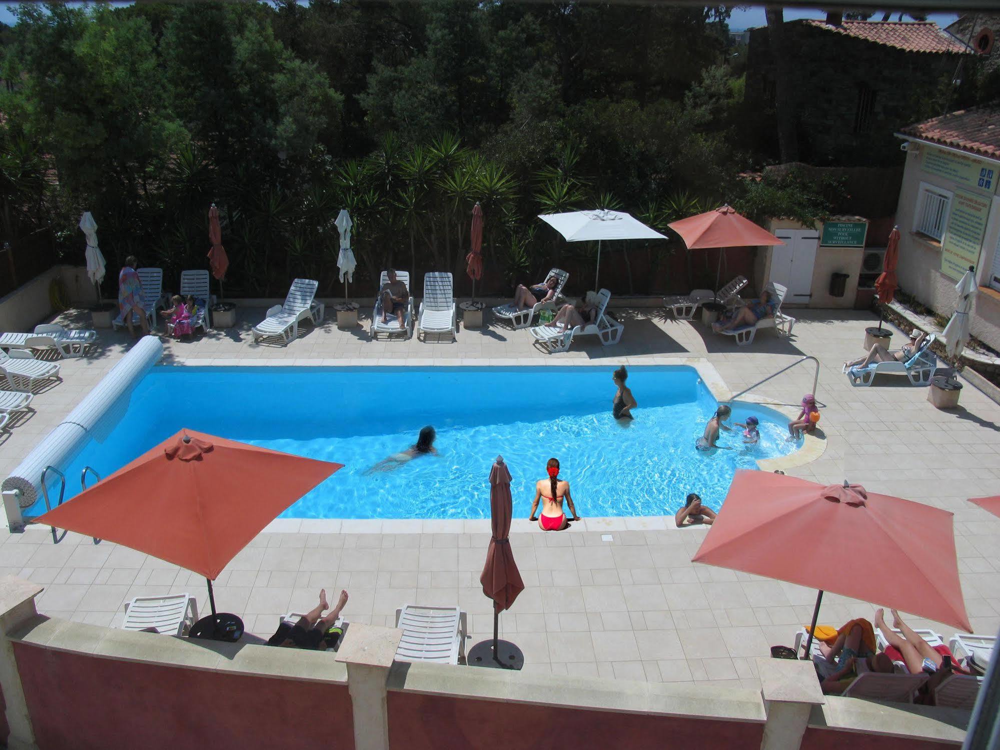 Hotel Et Studios Les Amandiers Saint-Raphaël 外观 照片