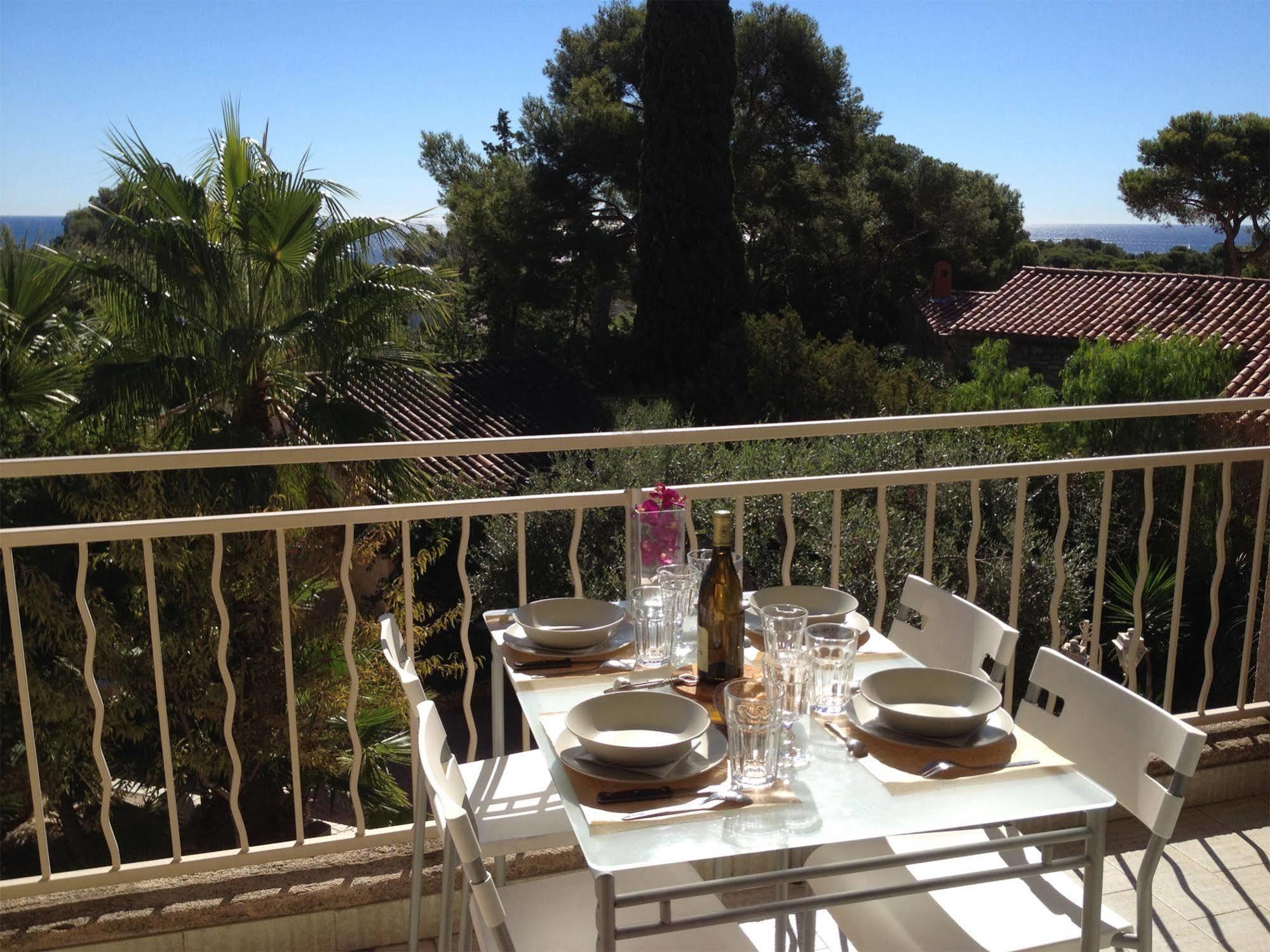 Hotel Et Studios Les Amandiers Saint-Raphaël 外观 照片